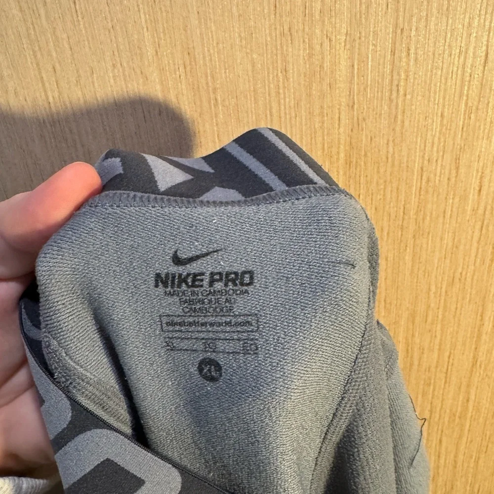 Nike Pro Men’s Light Gray Compression Leggings Size XL